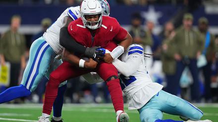 Quarterback Jacoby Brissett (M) führte die Cardinals zu einem unerwarteten Sieg.