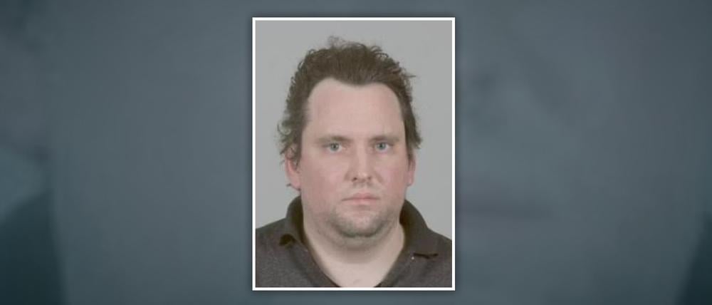 Die Polizei Berlin versucht mit der Veröffentlichung dieses Fotos einen unbekannten Toten zu identifizieren.