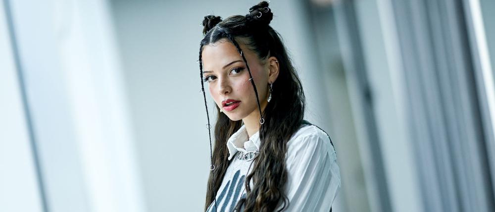 Ein Arzt habe ihr davon abgeraten, auf die Bühne zu gehen, sagte Sängerin Nina Chuba. (Archivbild)