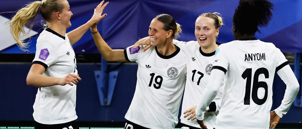 Mal wieder bei einer WM jubeln: Das ist das Ziel der deutschen Fußballerinnen. (Archivbild)