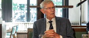 Der Unternehmer Eugen Block stellt ein neues Block House-Restaurant in Hamburg vor. 