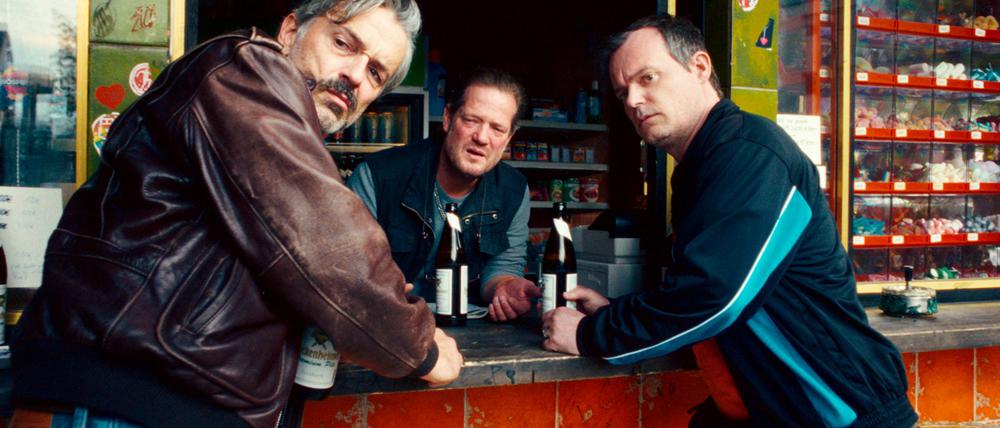 An der Theke wird gequatscht.