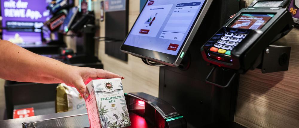 SB-Kassen sind im deutschen Einzelhandel inzwischen weit verbreitet.
