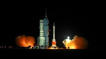 Mit der Mission „Shenzhou 21“ setzt China sein ehrgeiziges Raumfahrtprogramm fort.