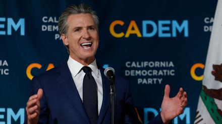 Gouverneur Gavin Newsom und die demokratischen Abgeordneten des Bundesstaates hatten die Abstimmung über den Antrag („Proposition 50“) eingebracht.