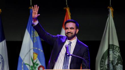 Zohran Mamdani spricht auf einer Veranstaltung in New York.