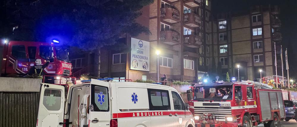 Beim Brand in einem Altenheim in der bosnischen Stadt Tuzla kamen mindestens elf Menschen ums Leben. 
