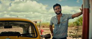 HANDOUT - 23.10.2025, ---: Wagner Moura als Marcelo in einer Szene das Films «The Secret Agent» (undatierte Filmszene). Der Film kommt am 06.11.2025 in die Kinos. (zu dpa: «Ein brasilianischer Tarantino? Filmhit «The Secret Agent»») Foto: -/Port au Prince Pictures/dpa +++ dpa-Bildfunk +++