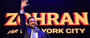 Zohran Mamdani gewinnt die Bürgermeisterwahl in New York. 