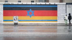 Das Kunstwerk „Vaterland“ wurde erneut beschmiert. (Archivbild)