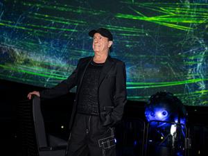 Völlig losgelöst. Peter Schilling liebt die Arbeit im Zeiss-Großplanetarium