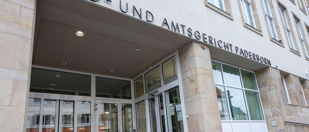 Am Landgericht hat ein Mordprozess in einem Jahrzehnte zurückliegenden Fall begonnen (Archivbild)