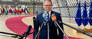Bundesumweltminister Carsten Schneider (SPD) musste in Brüssel lange um einen Kompromiss feilschen. 