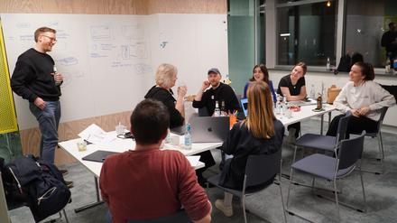 „Nachtschicht“ im Charlottenburger „Change-Hub“ 2025: Zum 12. Mal wurde dieses ehrenamtliche Hilfe-Prinzip für Non-Profit-Organisationen (NPO) umgesetzt.