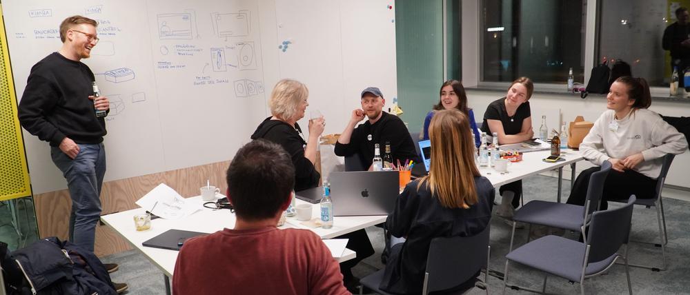 „Nachtschicht“ im Charlottenburger „Change-Hub“ 2025: Zum 12. Mal wurde dieses ehrenamtliche Hilfe-Prinzip für Non-Profit-Organisationen (NPO) umgesetzt.