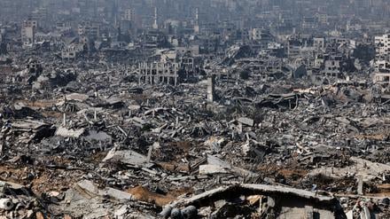 Destroyed buildings as seen from an Israeli military outpost within the borders of the 'yellow line' in the Shujaiya neighborhood in the eastern part of Gaza City in the Gaza Strip November 5, 2025. REUTERS/Nir Elias EDITOR'S NOTE: REUTERS PHOTOGRAPHS WERE REVIEWED BY THE IDF AS PART OF THE CONDITIONS OF THE EMBED. SIX PHOTOS WERE REMOVED BY REUTERS UPON IDF REQUEST, CITING SECURITY CONCERNS. ALL SIX PHOTOS WERE OF AN IDF OUTPOST.