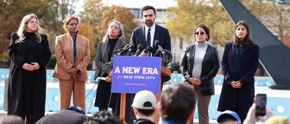 Mamdani nach der Wahlnacht in New York.