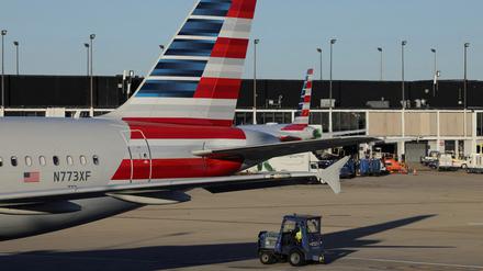 Flugzeuge auf dem O’Hare International Airport in Chicago. 