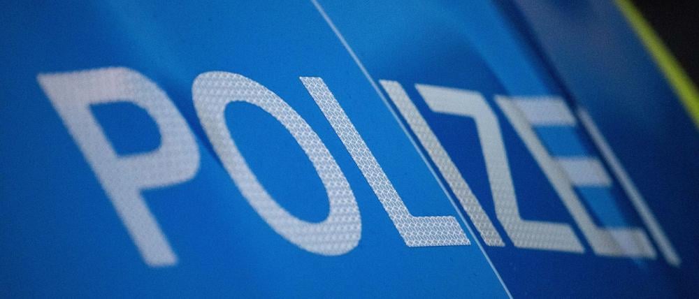 Die Polizei hat in der Nacht einen nicht ausgelösten Brandsatz in einem Berliner Gewerbegebiet gefunden. (Symbolbild)