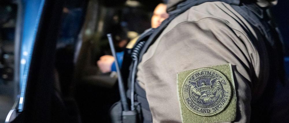 In den USA wird heftig über einen ICE-Einsatz in einem Kindergarten diskutiert.