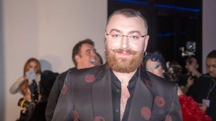 Popstar Sam Smith (33) hat über eine Fettabsaugung in der Kindheit gesprochen. (Archivbild)