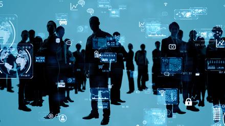 Menschen oder Roboter? Technologien wie KI verändern die Arbeitswelt.