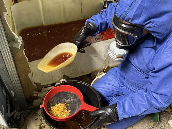 Das Drogenlabor in Nauen von innen.
Foto: Zollfahndungsamt Berlin-Brandenburg