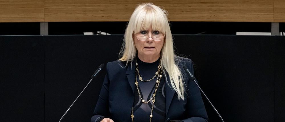 Berlins Innensenatorin Iris Spranger (SPD) sieht bei der Drohnenabwehr Handlungsbedarf.