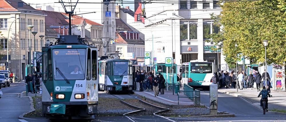 Haltestelle am Platz der Einheit in Potsdam.