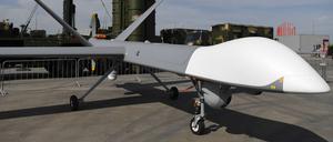 Eine unbemannte Kampfdrohne vom Typ Orion-E wird auf dem Internationalen Militärtechnischen Forum „Army-2022“ in Kubinka (Region Moskau, Russland) ausgestellt.