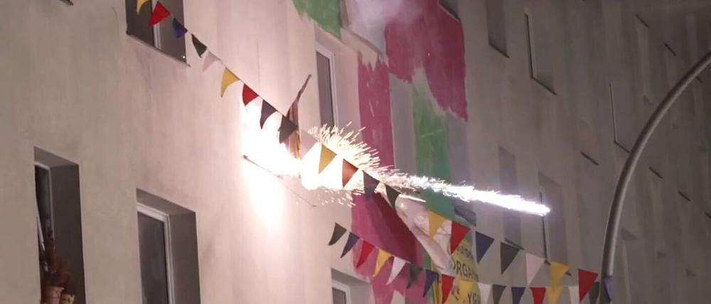 Nach der Räumung teils besetzter Häuser in der Habersaathstraße kommt es immer wieder zu Zwischenfällen und Polizeieinsätzen. (Archivbild)