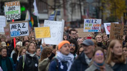Protest gegen die „Stadtbild“-Äußerungen von Kanzler Friedrich Merz, hier in Köln.