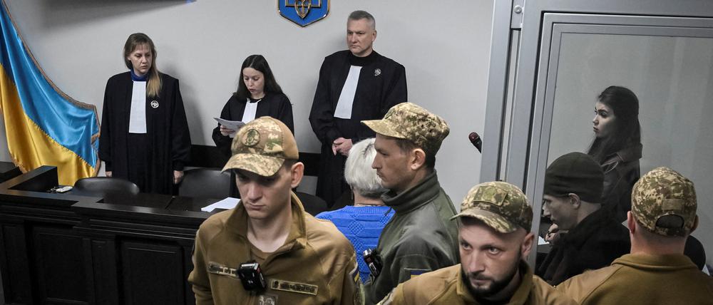 Ein russischer Soldat wurde zu lebenslanger Haft verurteilt.