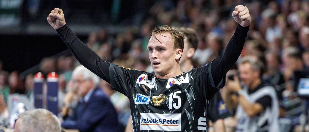 Füchse-Spielmacher Tobias Gröndahl steuerte sechs Tore zum Pokalerfolg bei.