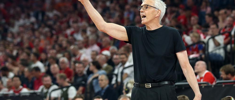 Bayern-Trainer Gordon Herbert gewann mit seinem Team auch bei Paris Basketball. (Archivbild)