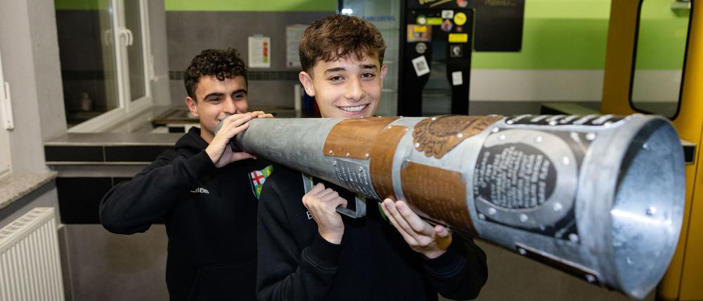 Im kleinen Saarhölzbach wird im großen Stil gekuppelt.