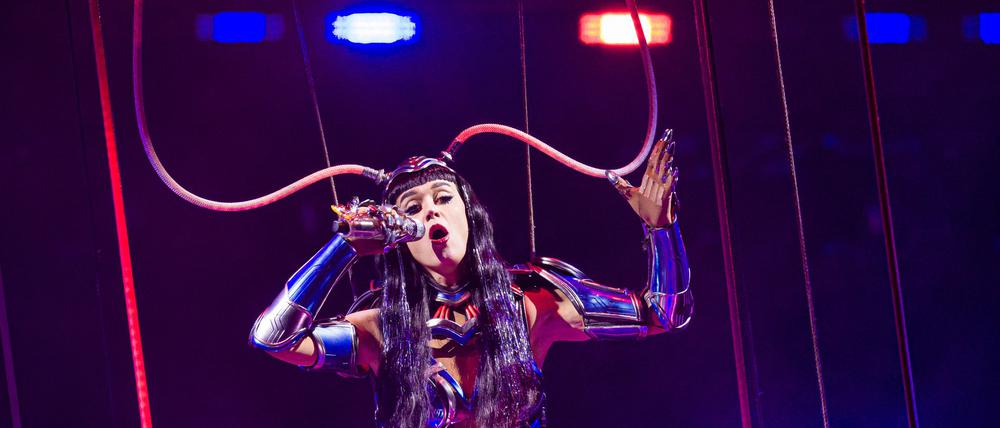 Katy Perry begeisterte ihre Fans in Hannover mit einer spektakulären Science-Fiction-Show. (Archivbild)