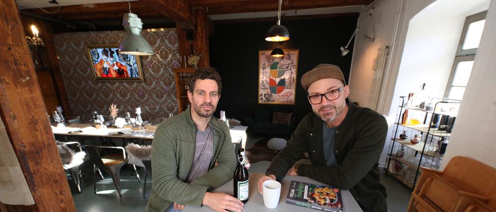 Die Betreiber vom Proviantamt331: Florian Doss und Sven Kluge (v.l.).