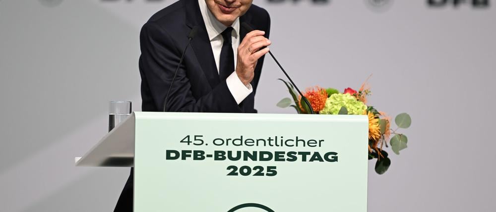 Bernd Neuendorf ist auf dem DFB-Bundestag für weitere vier Jahre im Amt des Präsidenten bestätigt worden.