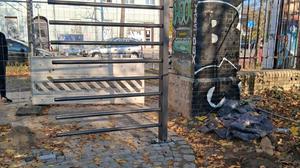 Das Drehkreuz am Görlitzer Park wurde geklaut. 