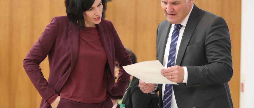 Gelten als Team: Noosha Aubel und Bernd Rubelt in der Stadtverordnetenversammlung. 