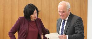 Gelten als Team: Noosha Aubel und Bernd Rubelt in der Stadtverordnetenversammlung. 