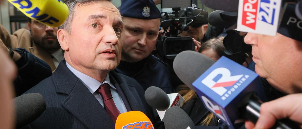 Polens früherer Justizminister Zbigniew Ziobro, den die Staatsanwaltschaft festnehmen will. (Archivbild)