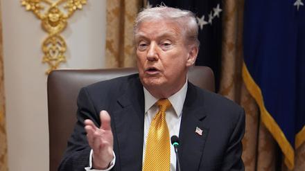 Trump bezeichnet den Gipfel in Südafrika als Schande.