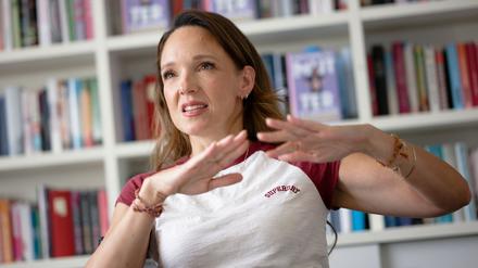 Die Zeit unmittelbar nach der Geburt ist nach Einschätzung von Carolin Kebekus schwerer, als die meisten werdenden Mütter es sich vorstellen. 