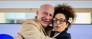 Bürgermeister Kai Wegner begrüßte die iranische Aktivistin Masih Alinedschad.