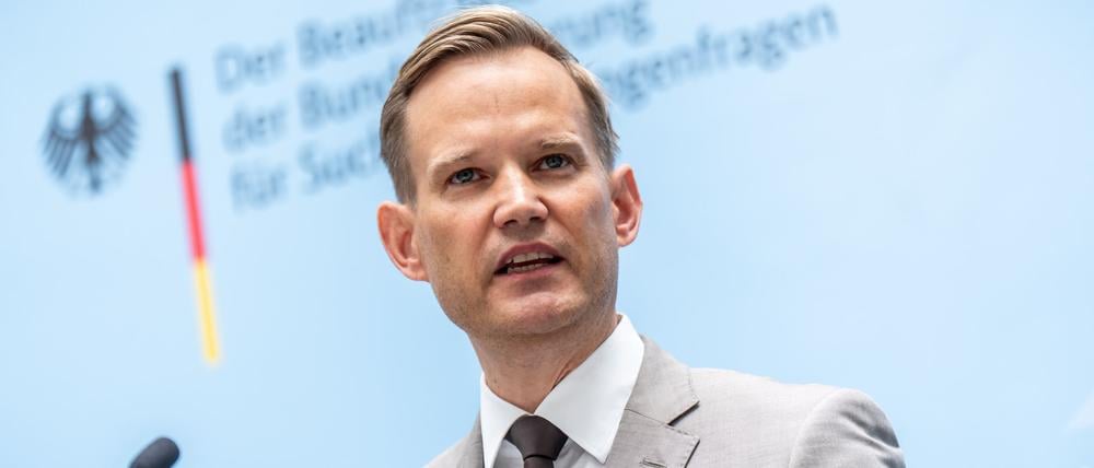 Hendrik Streeck (CDU), gibt ein Pressestatement in seiner neuen Funktion als Beauftragter der Bundesregierung für Sucht- und Drogenfragen im Bundesministerium für Gesundheit.