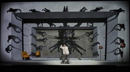 „Die Physiker“ am Hans Otto Theater Potsdam, inszeniert von Andreas Merz.