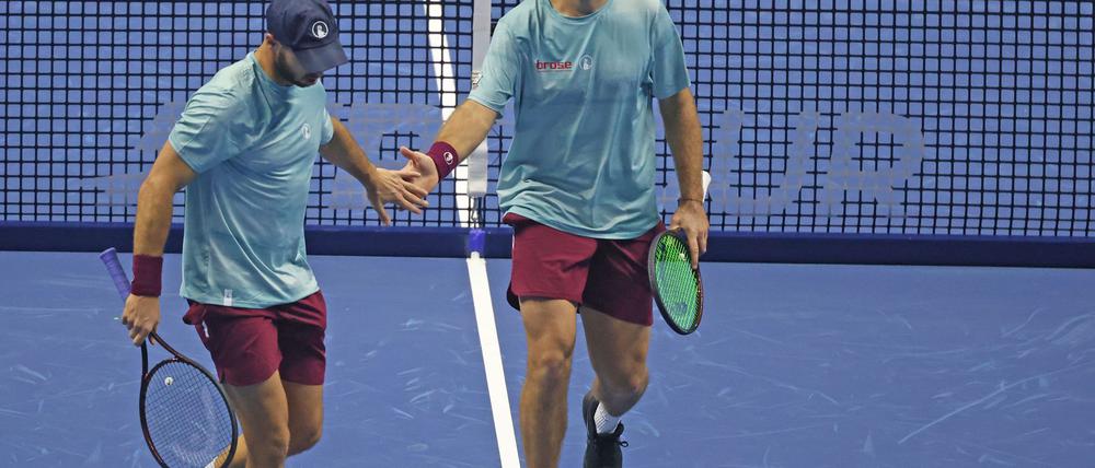 Tim Pütz (l) und Kevin Krawietz verlieren zum Start der ATP Finals