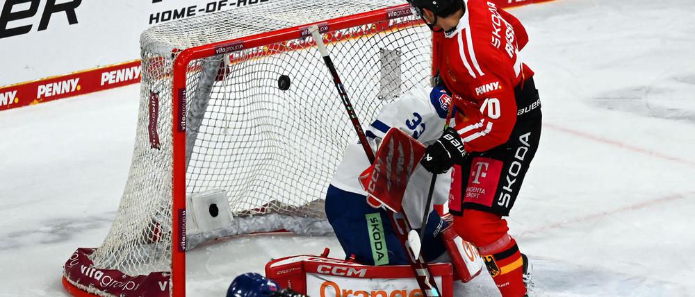 Bremerhavens Roßmy erzielte das zweite deutsche Tor
